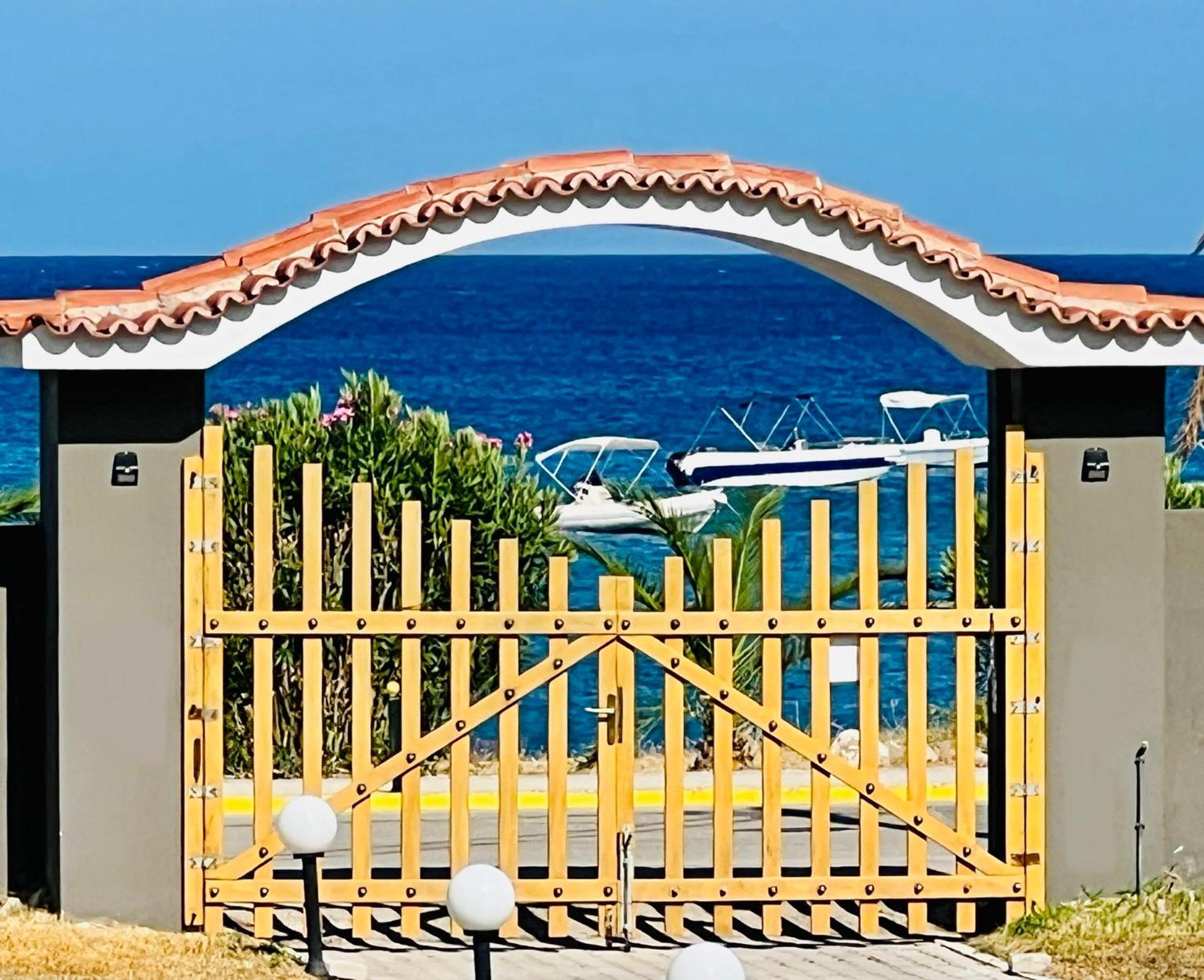 Gazonia Family Estate Hotel Skala  Exterior foto