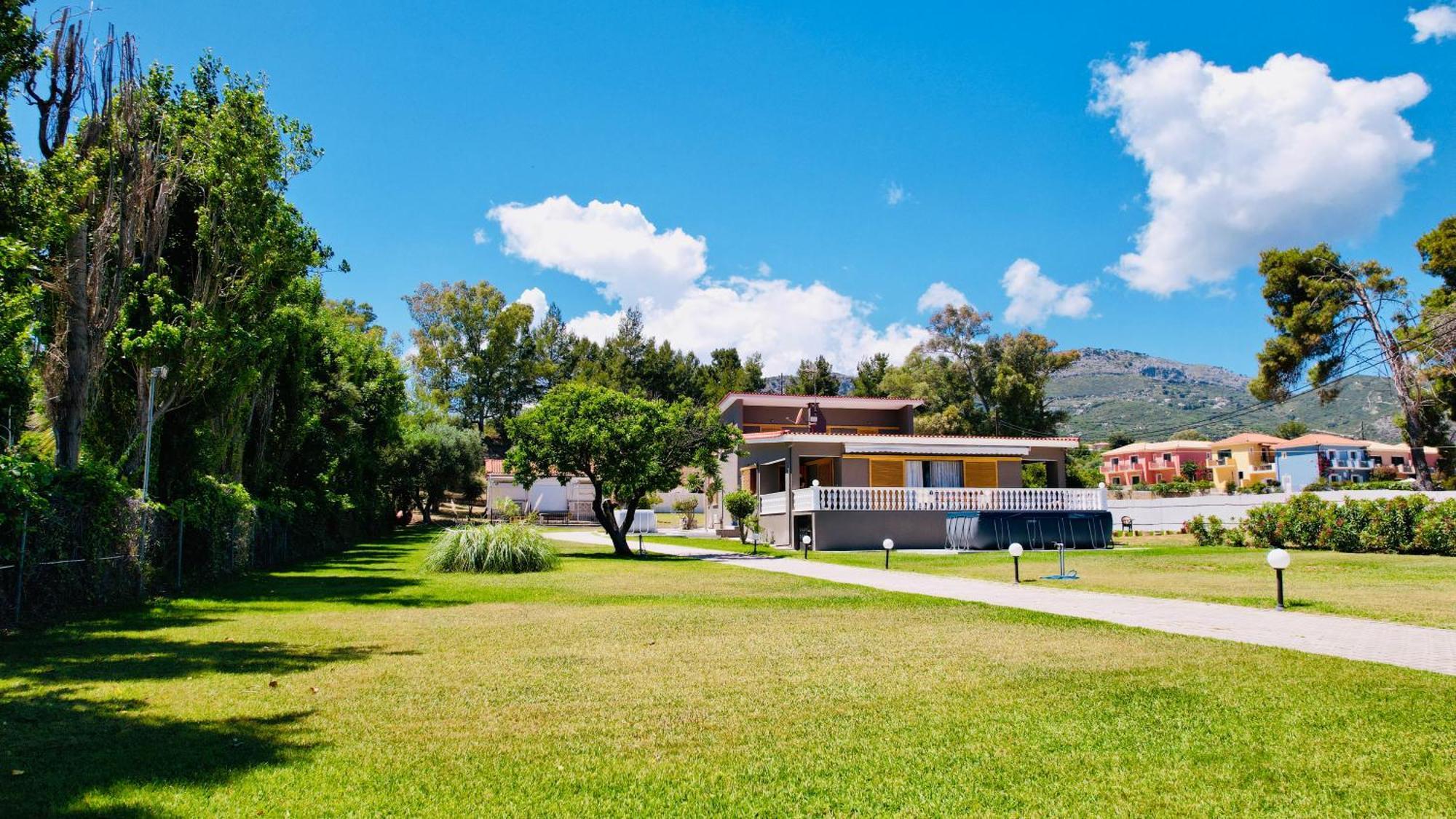 Gazonia Family Estate Hotel Skala  Exterior foto